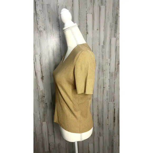 Garfield & Marks Women's Size Small Silk Blend V-Neck Beige Short Sleeve Top - Picture 5 of 6